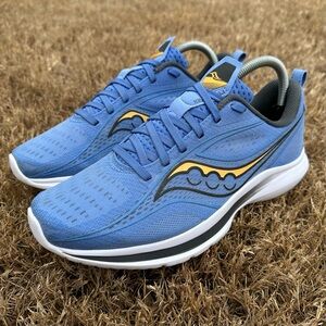 Saucony Kinvara 13 Running Shoes Womens 9.5 Blue Yellow Sneakers Trainers